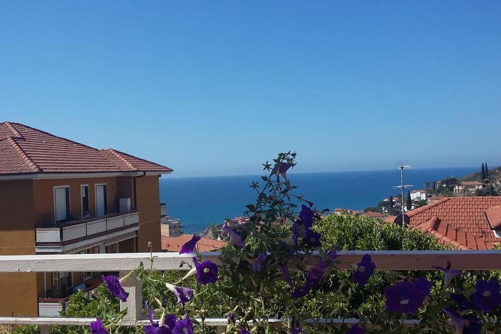 Casa Mariella San Lorenzo Al Mare Exteriör bild
