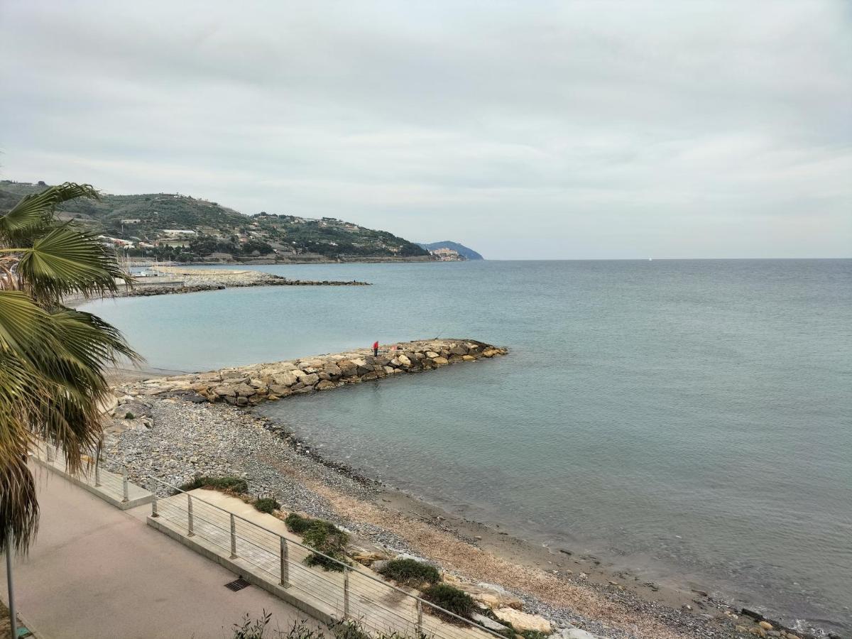 Casa Mariella San Lorenzo Al Mare Exteriör bild